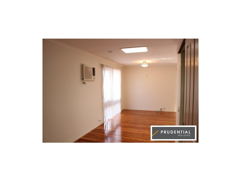 16 Peggotty Avenue, Ambarvale NSW 2560