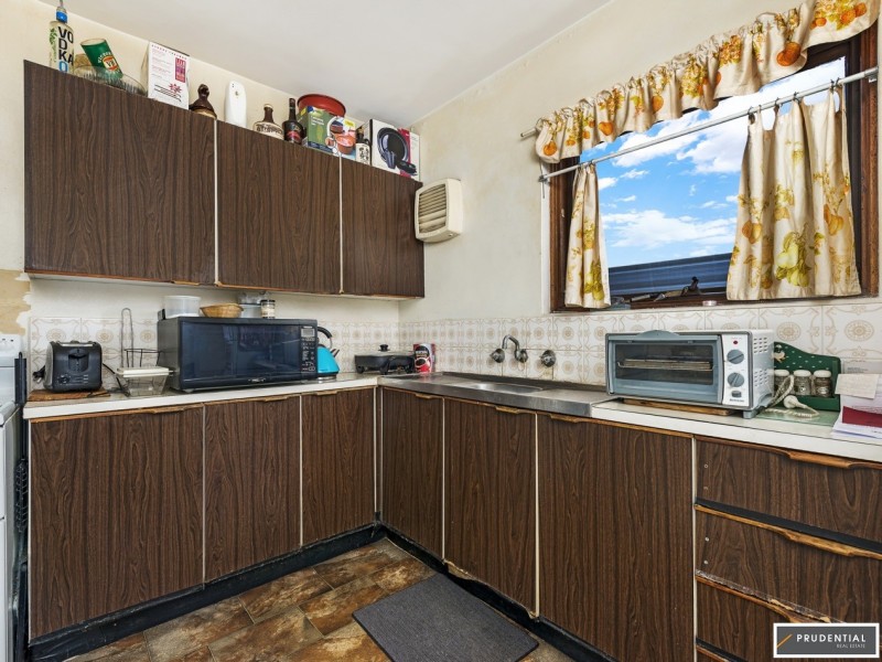 2/56 Woodhouse Drive, Ambarvale NSW 2560