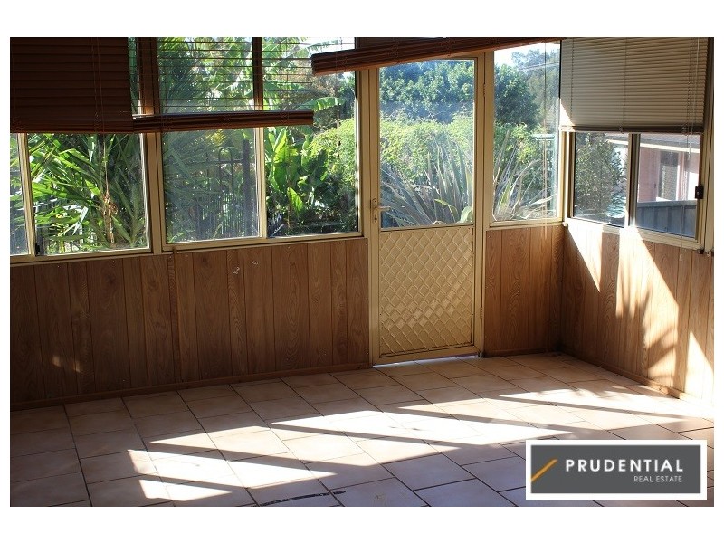 13 Indaal Place, St Andrews NSW 2566