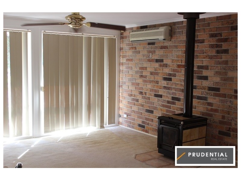 13 Indaal Place, St Andrews NSW 2566