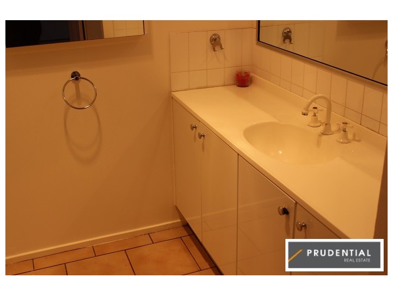 13 Indaal Place, St Andrews NSW 2566