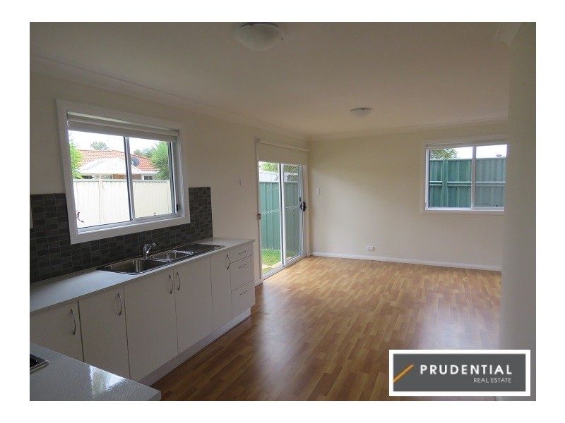 268a Copperfield Drive, Rosemeadow NSW 2560