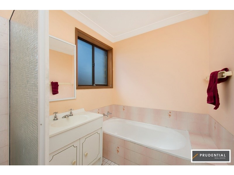 7/16 Bensley Road, Macquarie Fields NSW 2564