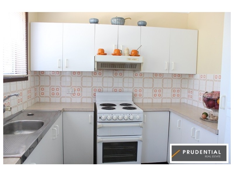 2/19-21 Tallawarra Road, Leumeah NSW 2560