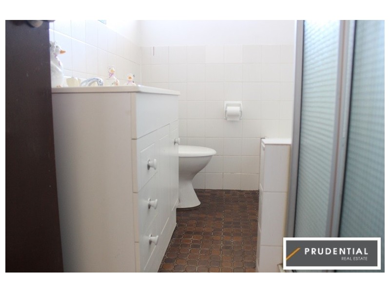 2/19-21 Tallawarra Road, Leumeah NSW 2560