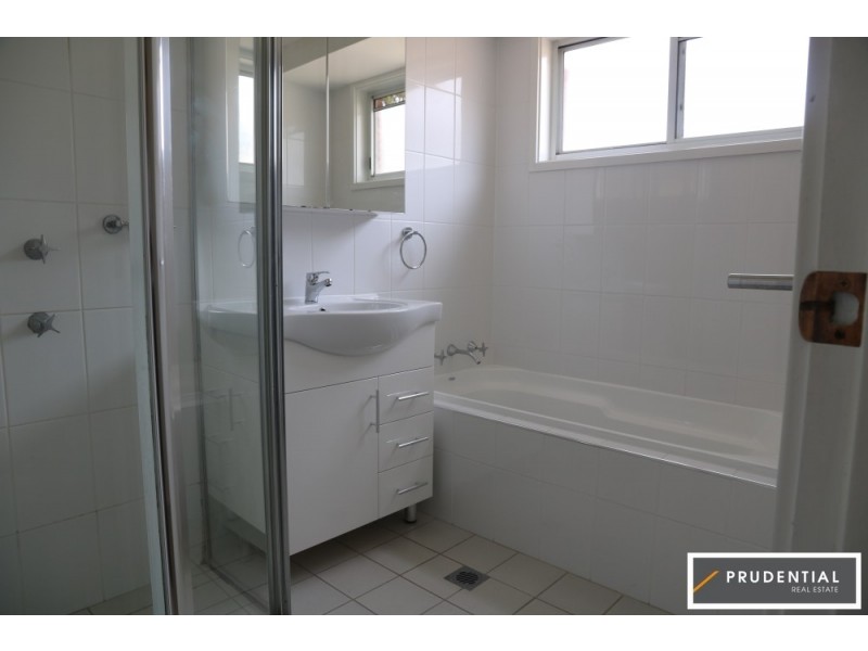 2 Handley Place, Raby NSW 2566