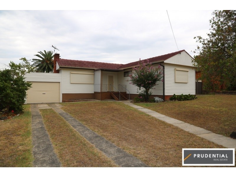 32 Trafalgar Street, Glenfield NSW 2167