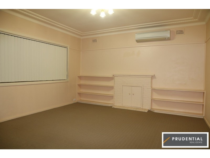 32 Trafalgar Street, Glenfield NSW 2167