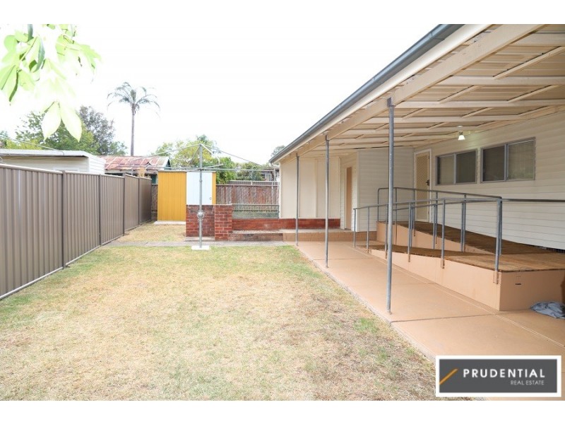 32 Trafalgar Street, Glenfield NSW 2167