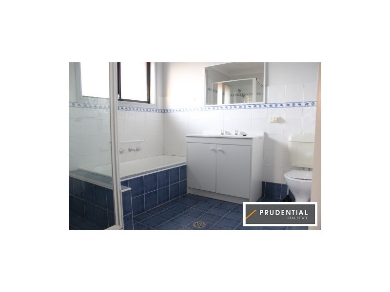 2A Edmund Place, Rosemeadow NSW 2560