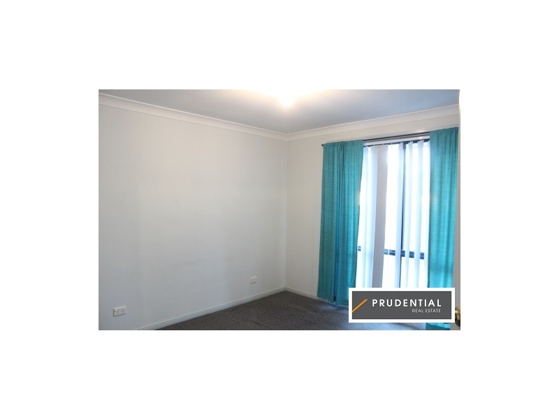 2A Edmund Place, Rosemeadow NSW 2560