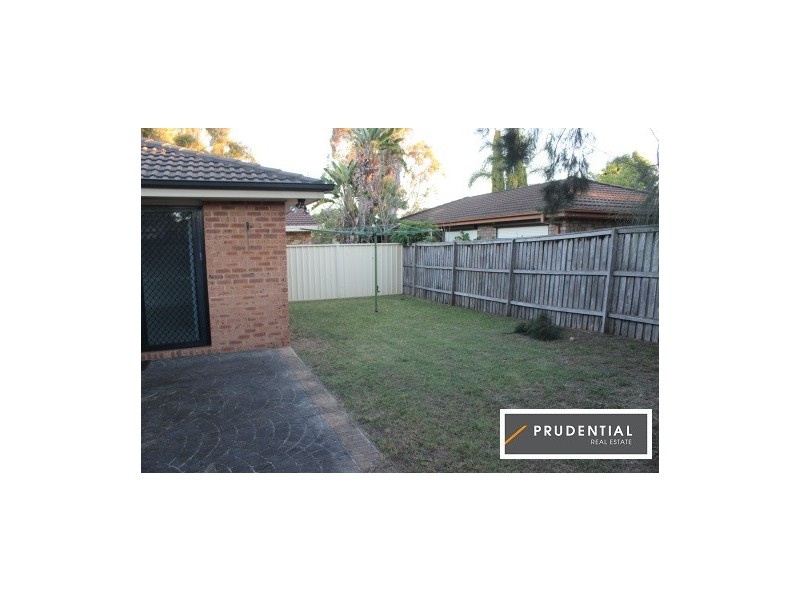 2A Edmund Place, Rosemeadow NSW 2560