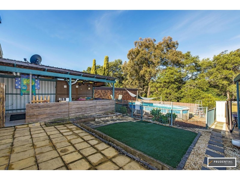 104 Carrington Circuit, Leumeah NSW 2560