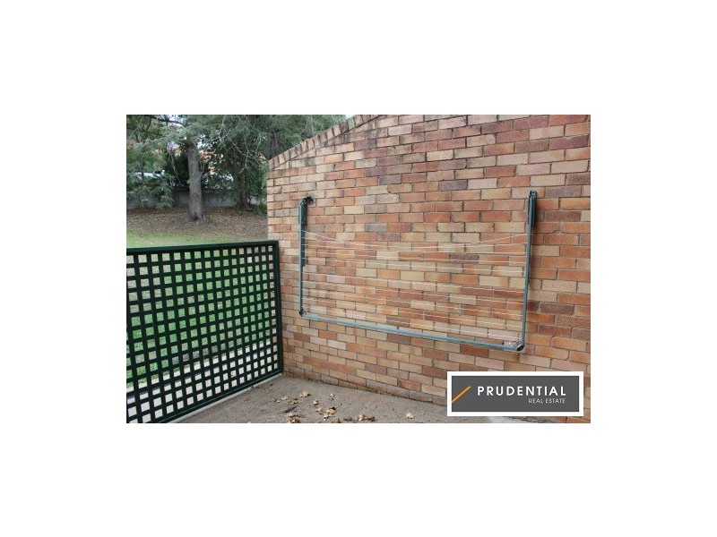 2/49 Sturt Street, Campbelltown NSW 2560
