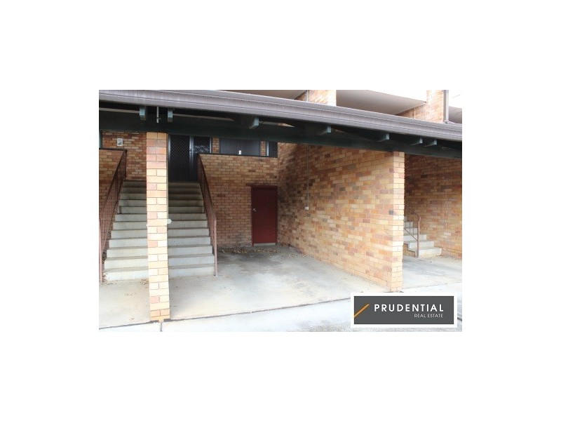 2/49 Sturt Street, Campbelltown NSW 2560