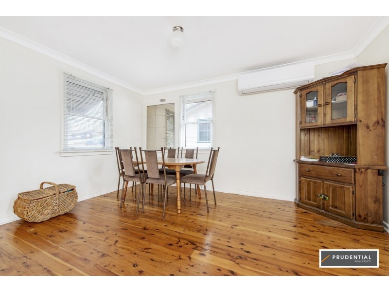 34 Carrington Circuit, Leumeah NSW 2560