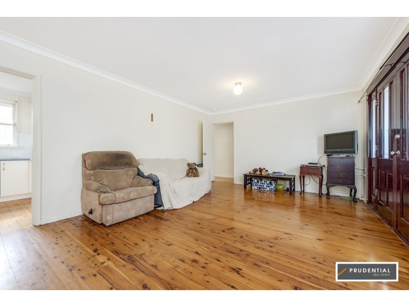 34 Carrington Circuit, Leumeah NSW 2560