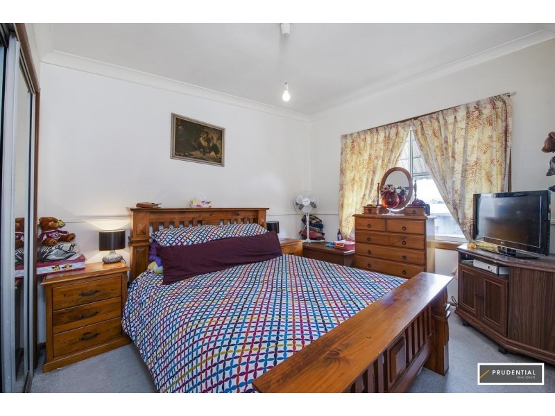 7 Emerson Street, Leumeah NSW 2560