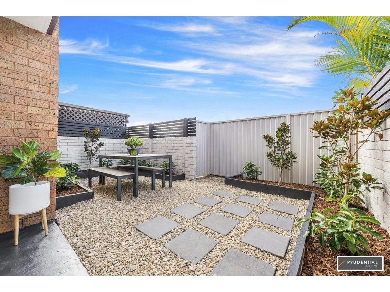 2/56 Woodhouse Drive, Ambarvale NSW 2560