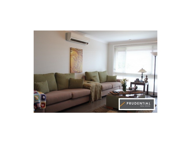 2/64 Francisco Crescent, Rosemeadow NSW 2560