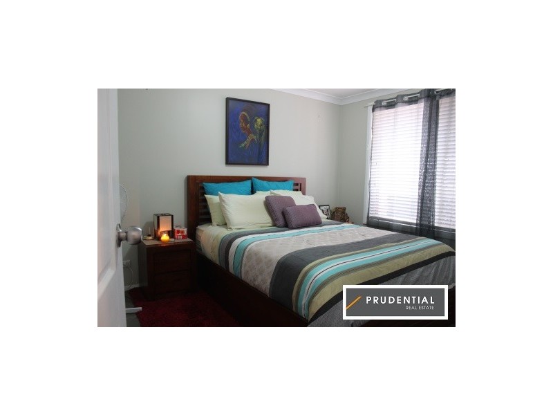 2/64 Francisco Crescent, Rosemeadow NSW 2560