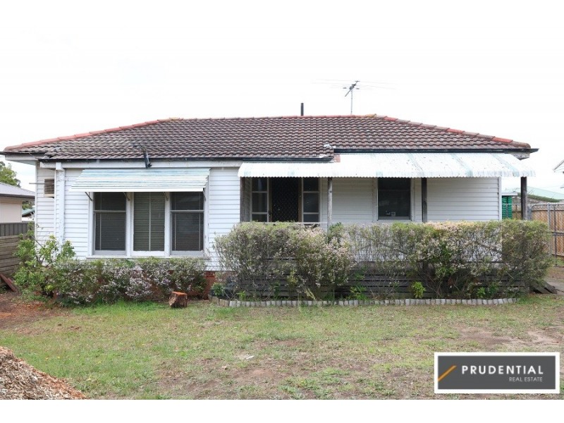 4 Bailley Street, Leumeah NSW 2560