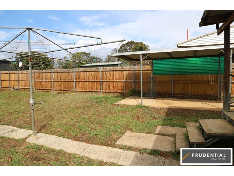 4 Bailley Street, Leumeah NSW 2560