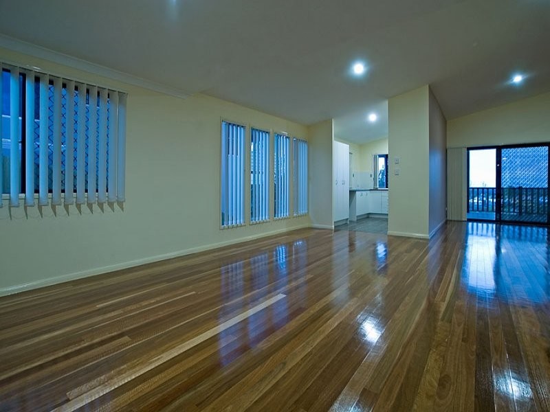 Midway Terrace, Pacific Pines QLD 4211
