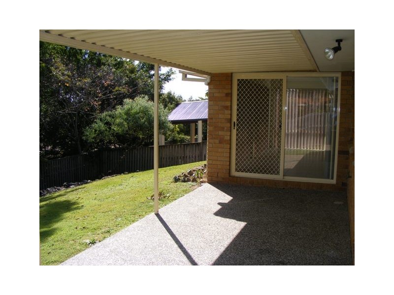 6 Tuvalu Street, Pacific Pines QLD 4211