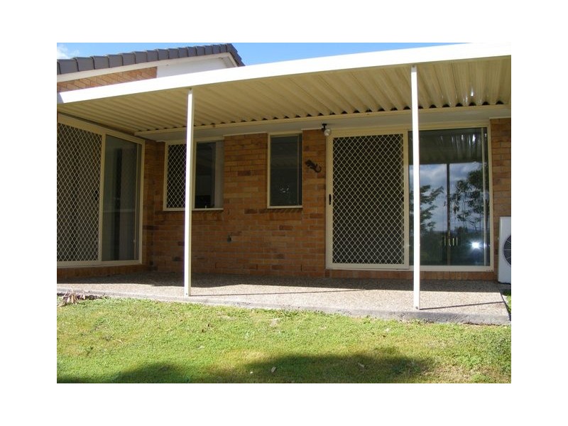 6 Tuvalu Street, Pacific Pines QLD 4211