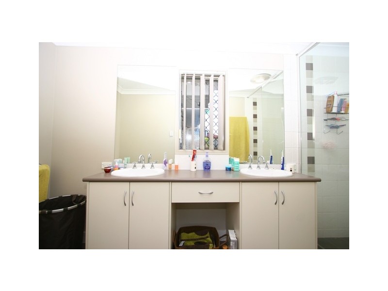 6 Diamond Sand Dr, Upper Coomera QLD 4209