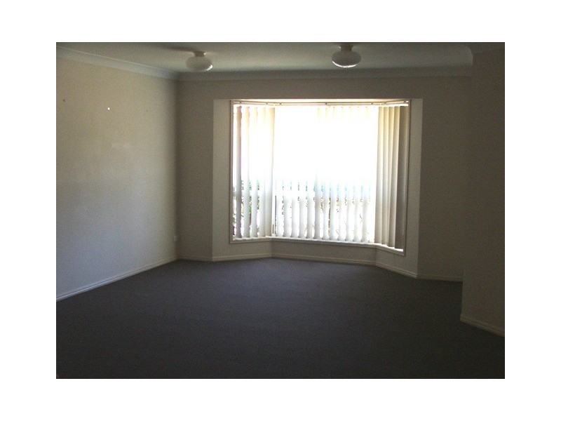 31 Maui Cres, Oxenford QLD 4210