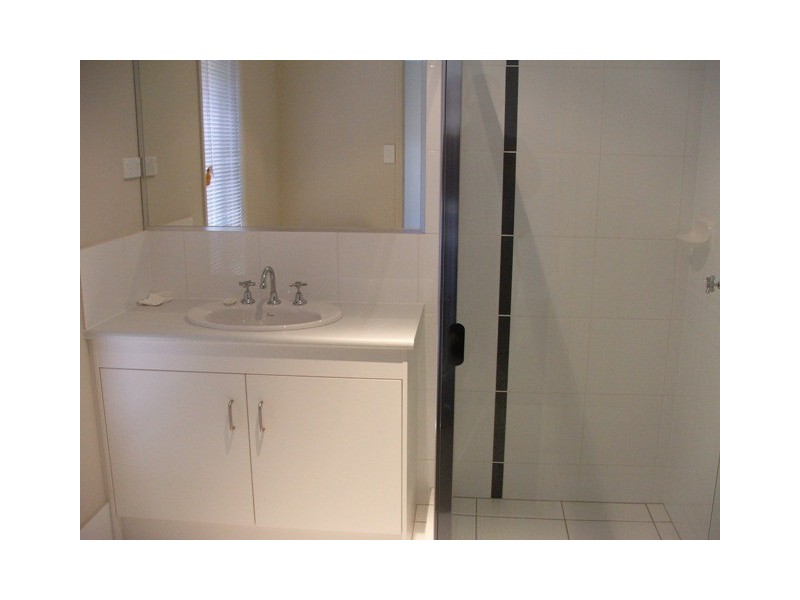 2/13 Silver Sedge Way, Upper Coomera QLD 4209