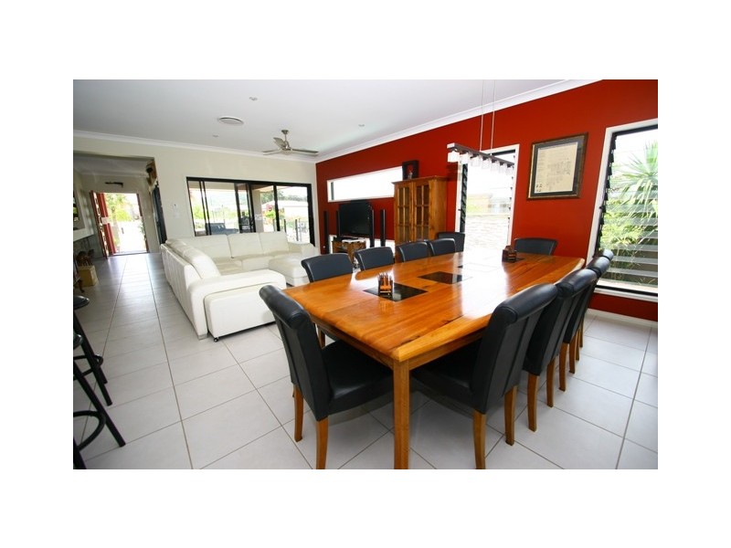 31 Drafters Crescent, Upper Coomera QLD 4209