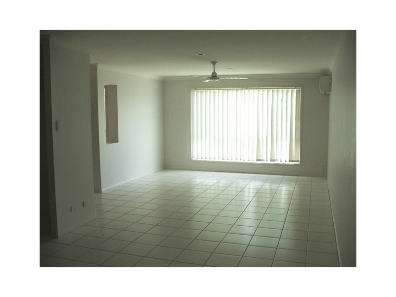 2/24 Turnbull Drive, Upper Coomera QLD 4209