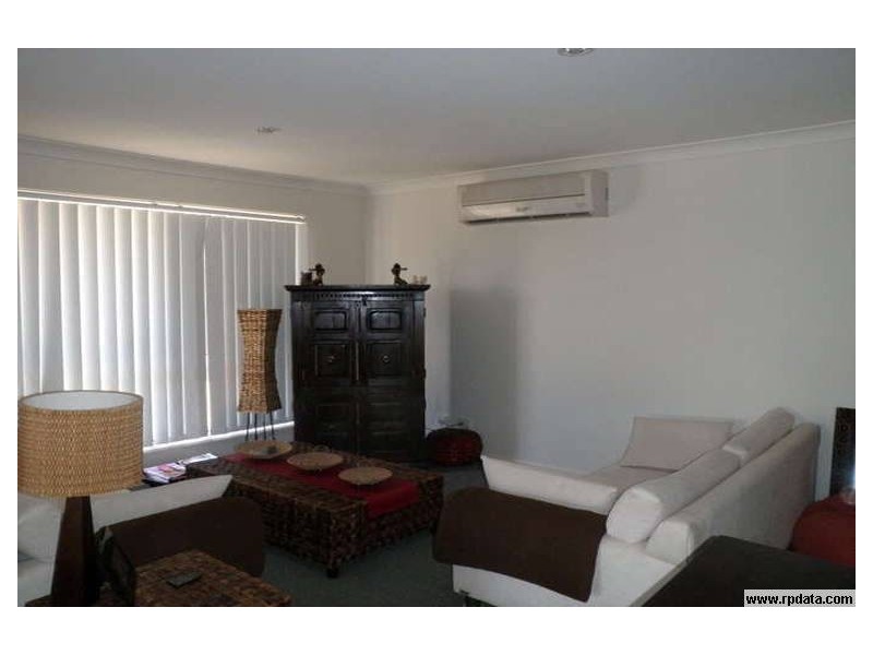 18 Moss Tce, Pimpama QLD 4209