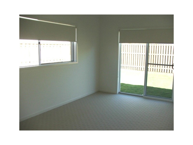 12 Settlers Ave, Upper Coomera QLD 4209