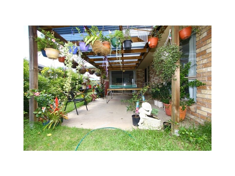 8 Silverpine Cr, Oxenford QLD 4210