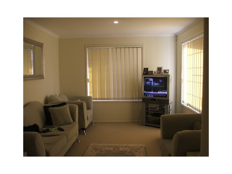 12 Lomandra Court, Oxenford QLD 4210