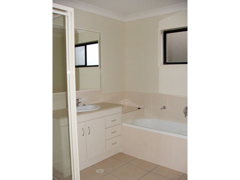 18 Denise Drive, Upper Coomera QLD 4209