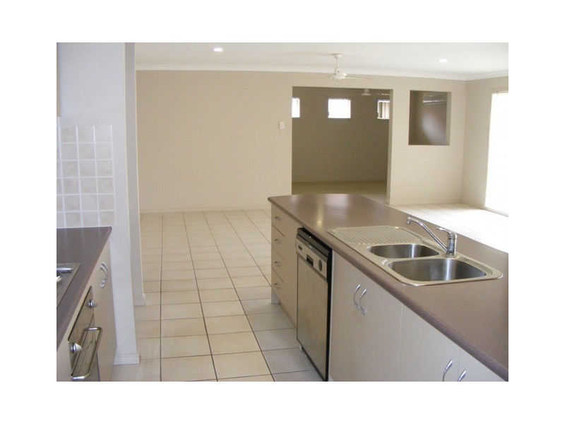 6 Diamond Sand Dr, Upper Coomera QLD 4209