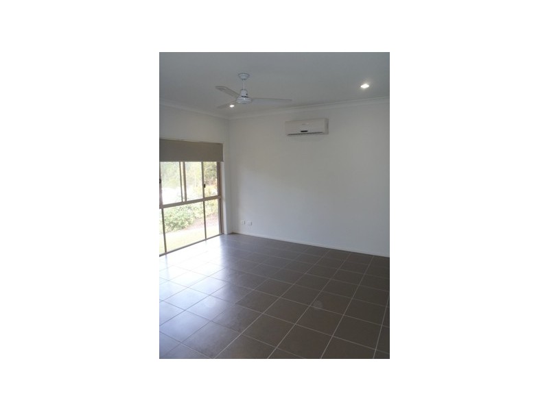 7 Silver Dawn Crescent, Oxenford QLD 4210