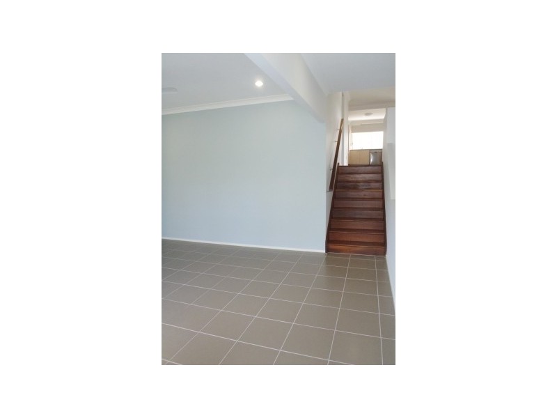 7 Silver Dawn Crescent, Oxenford QLD 4210