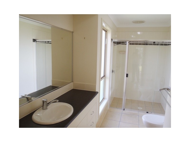 16 Cossington Circuit ‘Parklake Estate’, Maudsland QLD 4210