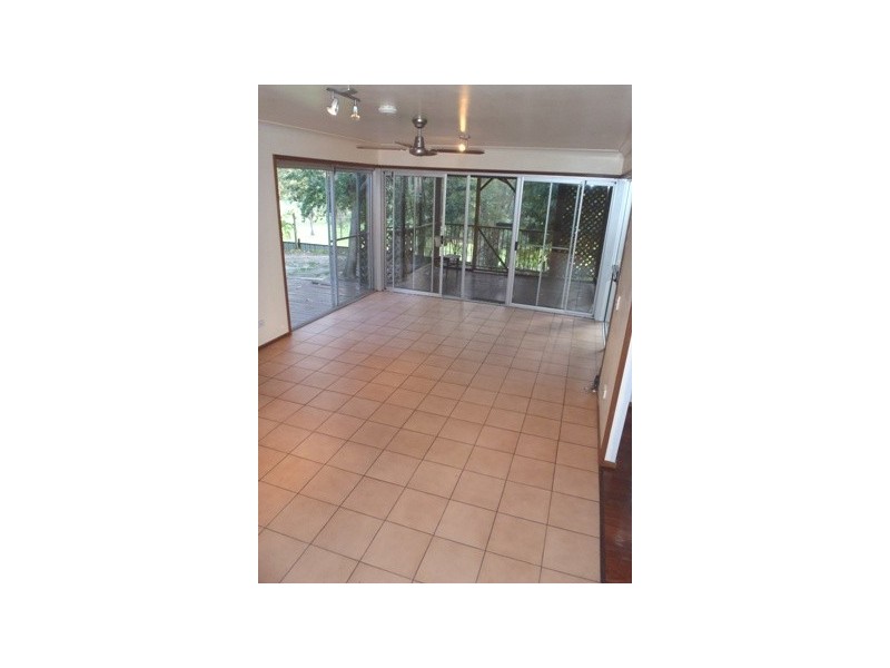 16 Latrobe Avenue, Helensvale QLD 4212