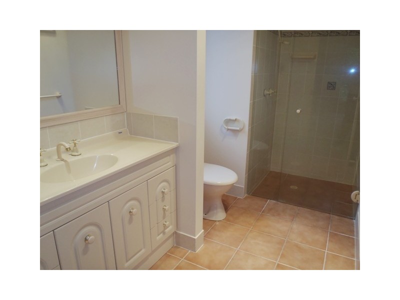 13 Midway Terrace, Pacific Pines QLD 4211