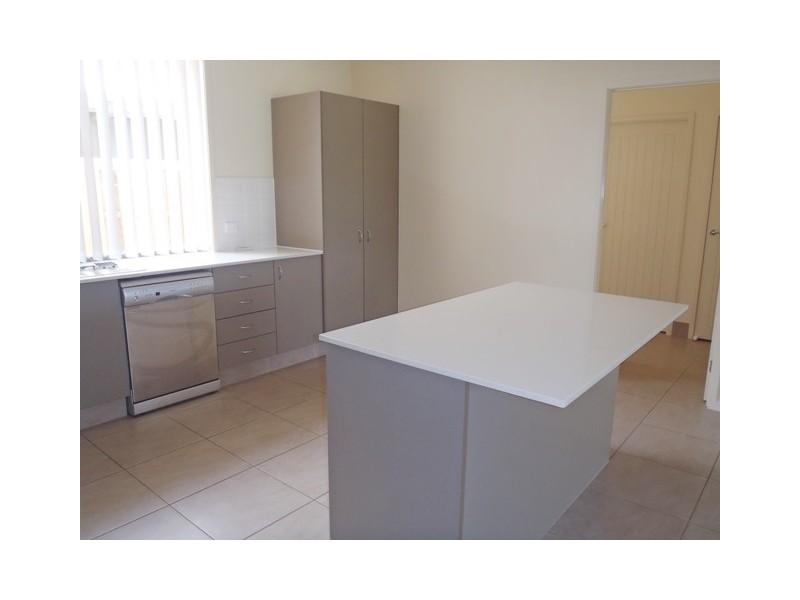 2 Settlers Ave, Upper Coomera QLD 4209