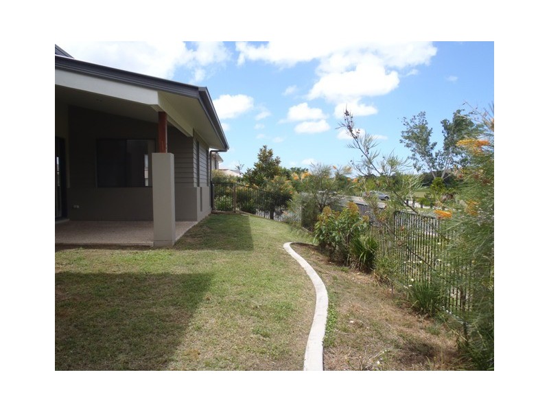 2 Settlers Ave, Upper Coomera QLD 4209