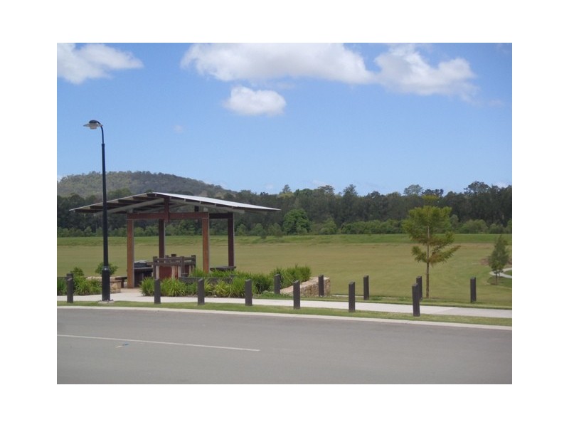 2 Settlers Ave, Upper Coomera QLD 4209