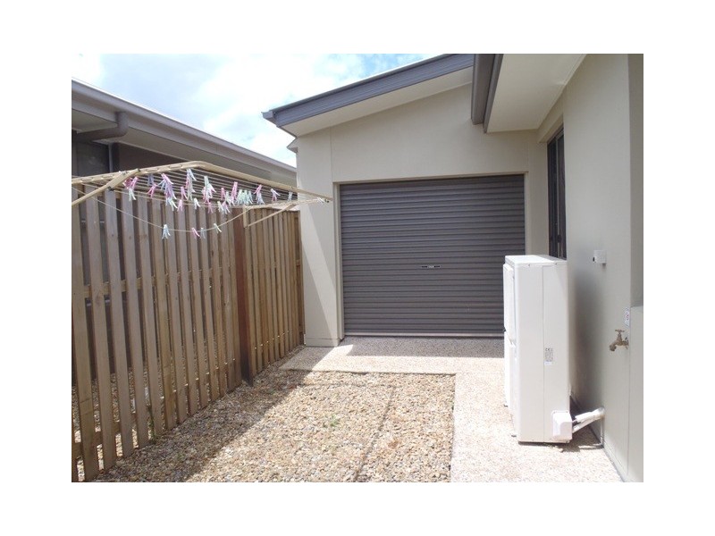 2 Settlers Ave, Upper Coomera QLD 4209
